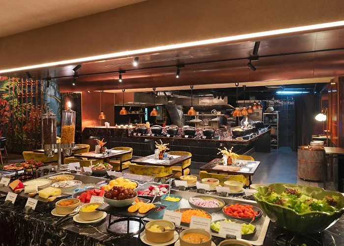 Hotel Valia Sukhumvit 24 By Kingston