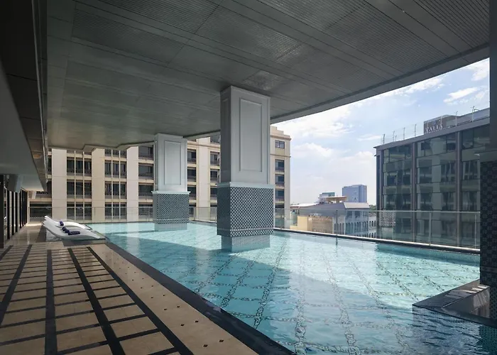 Valia Sukhumvit 24 By Kingston