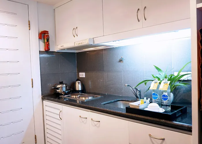 Valia Sukhumvit 24 By Kingston 5*