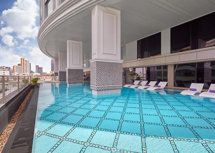Valia Sukhumvit 24 By Kingston Отель