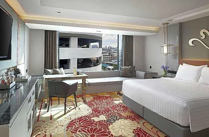 Valia Sukhumvit 24 By Kingston Отель 5*