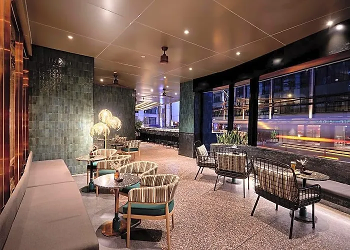 Valia Sukhumvit 24 By Kingston 5*