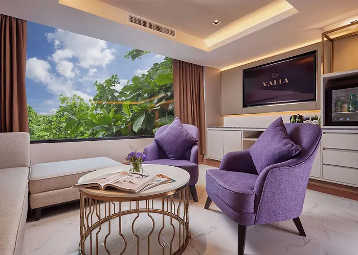 Valia Sukhumvit 24 By Kingston